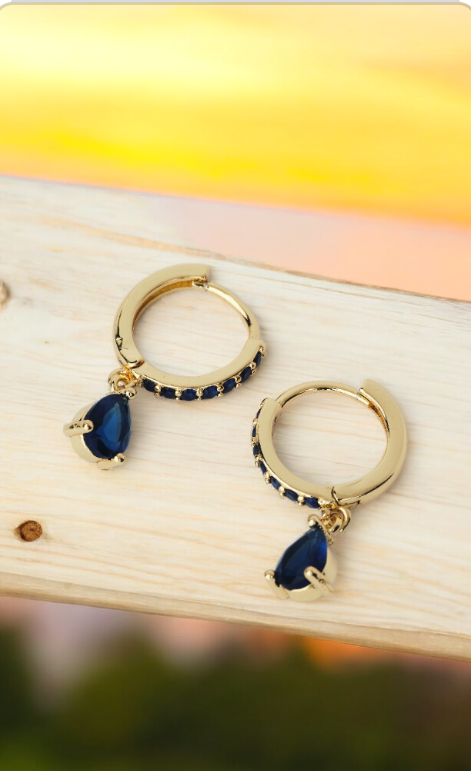Blue crystal drop earring π