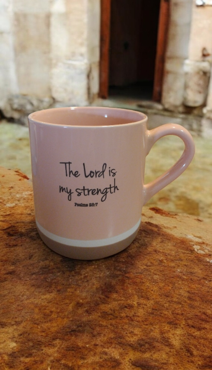 Coffee mug with a Bible quote from Psalm 28:7