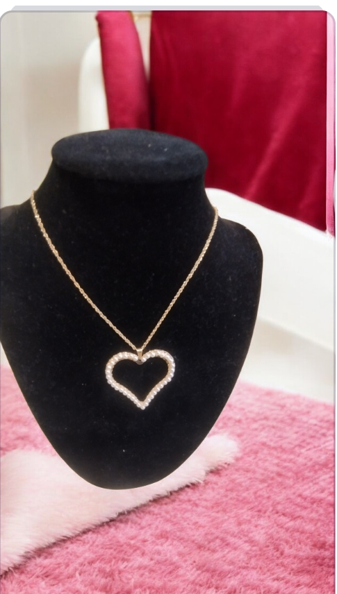 White Pearl Heart Necklace