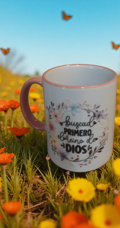 Tazas en color blanca y rosa con cita biblica