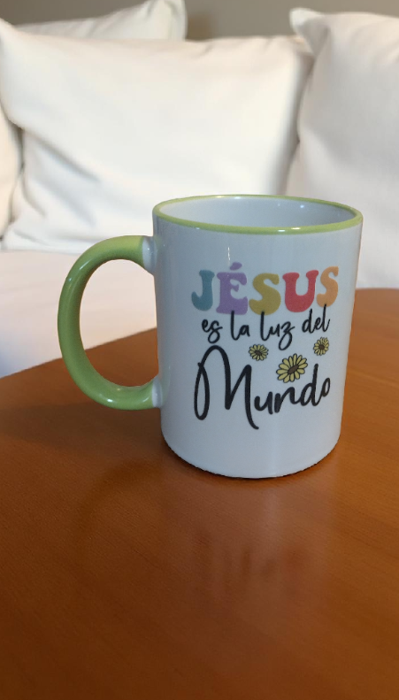 Tazas con cita Biblica "Jesus es la luz del mundo"