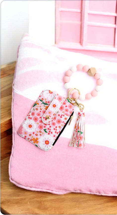 Pink Bracelet-Shaped Keychains and Card Holder 🌸