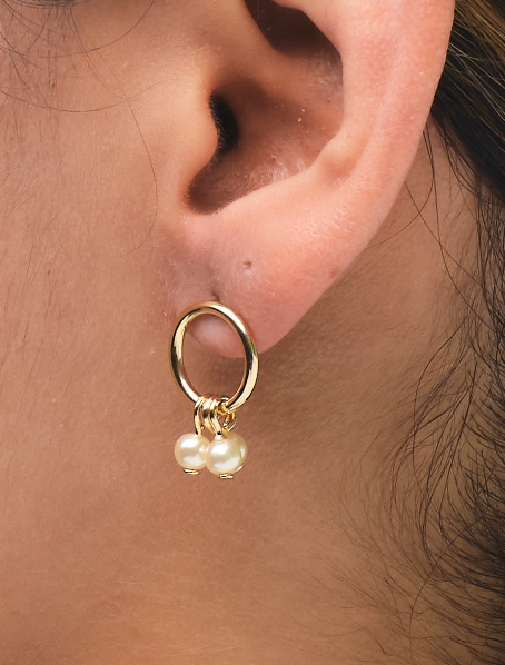 Golden pearl dangling earrings