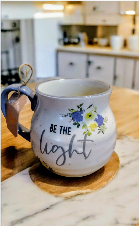 Tazas floral con frases biblica  "Be the light"