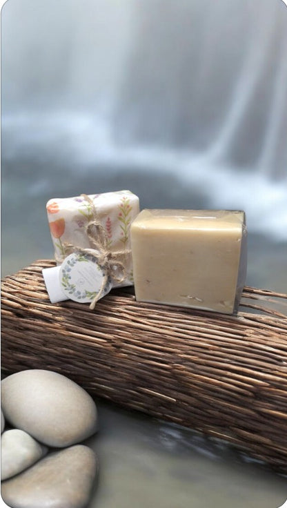 Set de Jabón orgánico miel y Cúrcuma 🍯🐝