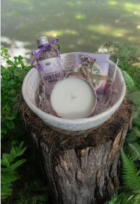 Set de Jabón de lavanda, sal para bañera y vela aromática