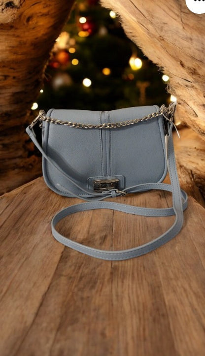 Bolso mediano  Steve Madden color azul  claro