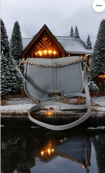 Bolso mediano  Steve Madden color azul  claro