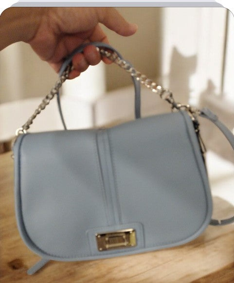Bolso mediano  Steve Madden color azul  claro