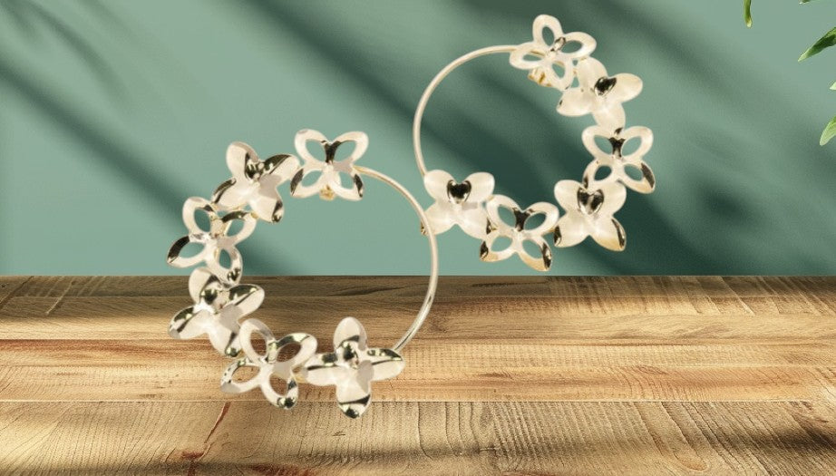 Aretes flores dorado