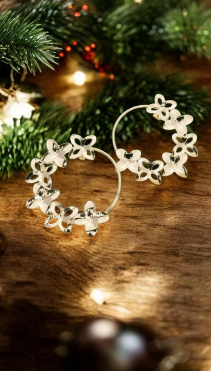 Aretes flores dorado