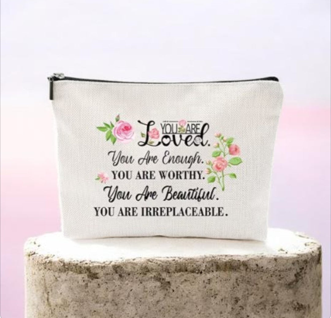 Bolsa para maquillaje floral Love